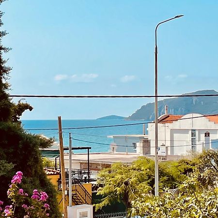 Feel Free Villa Palaiontsiflikion Exterior photo
