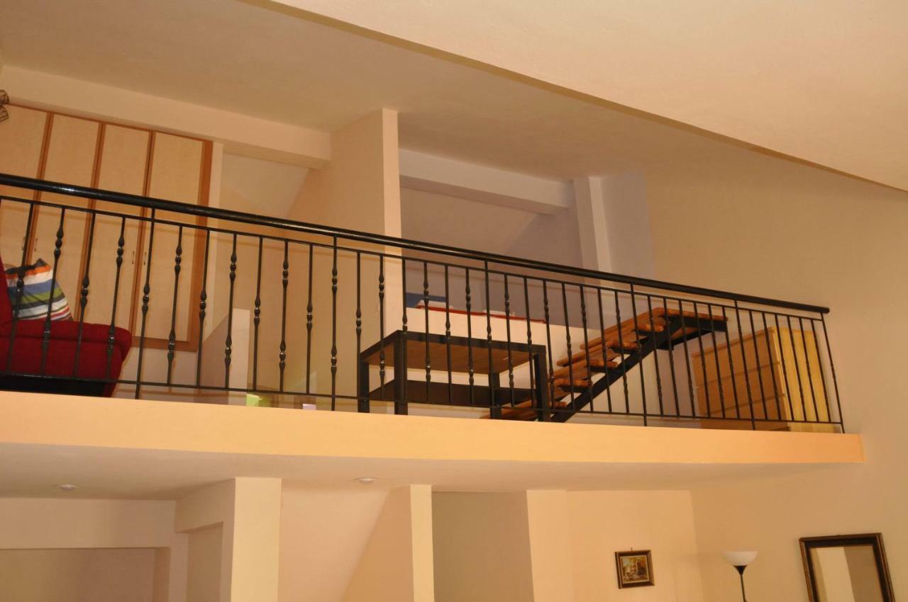Feel Free Villa Palaiontsiflikion Exterior photo